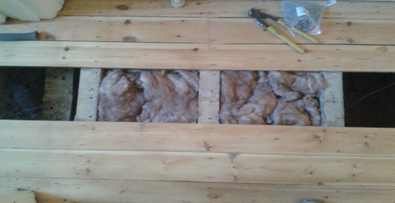 floor-insulation-material-installed